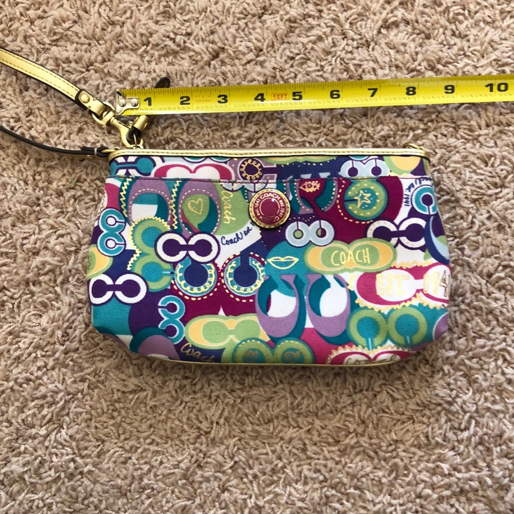 Coach Poppy wristlet